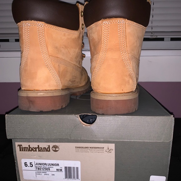 Worn Youth Construction style Timberland size 6.5 - Picture 4 of 6